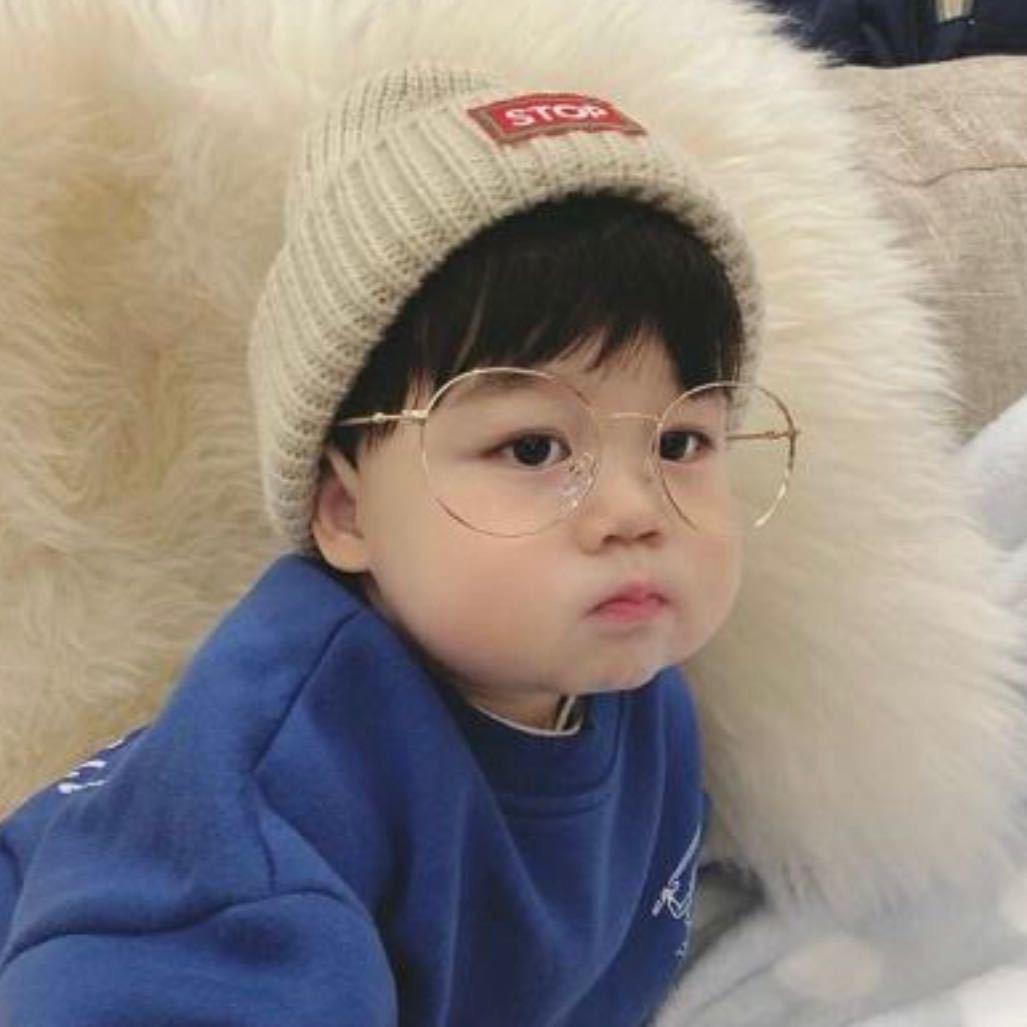 ™掩悲伤、演快乐