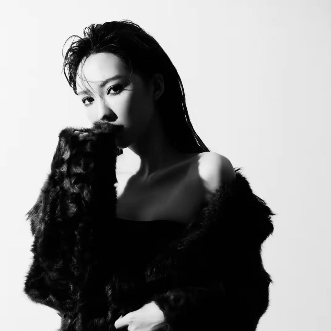 雪儿Amazing in look