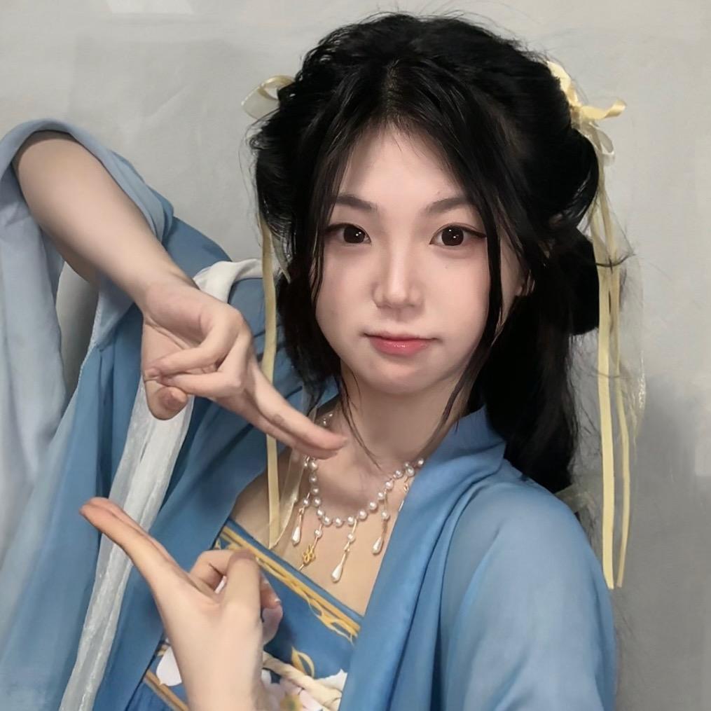 曲柒云