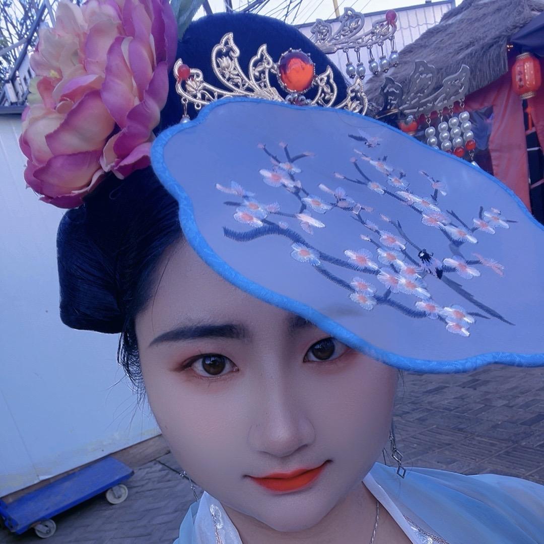 🍀酸奶果懂🤔