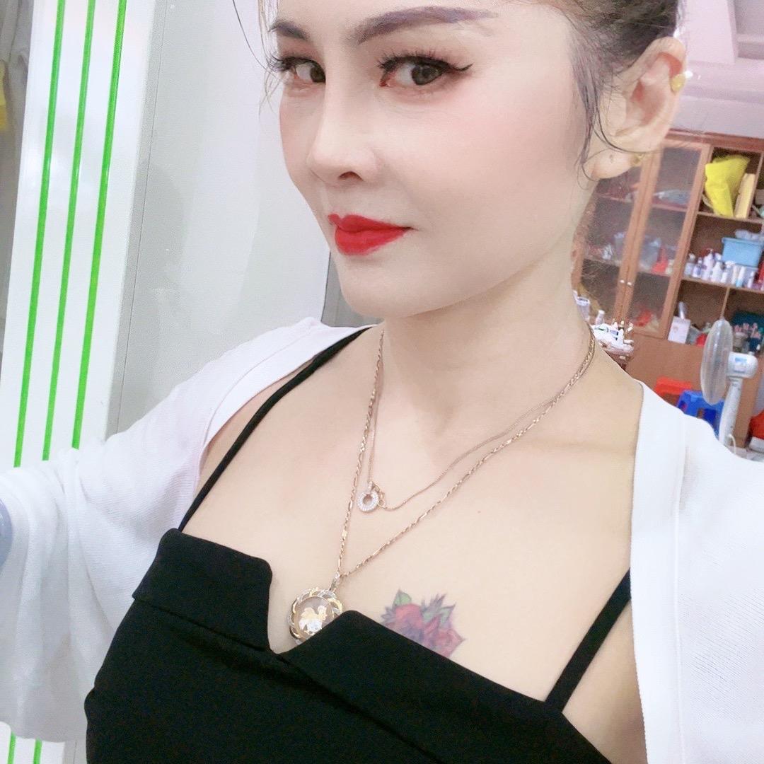 爱跳拉丁舞云姐