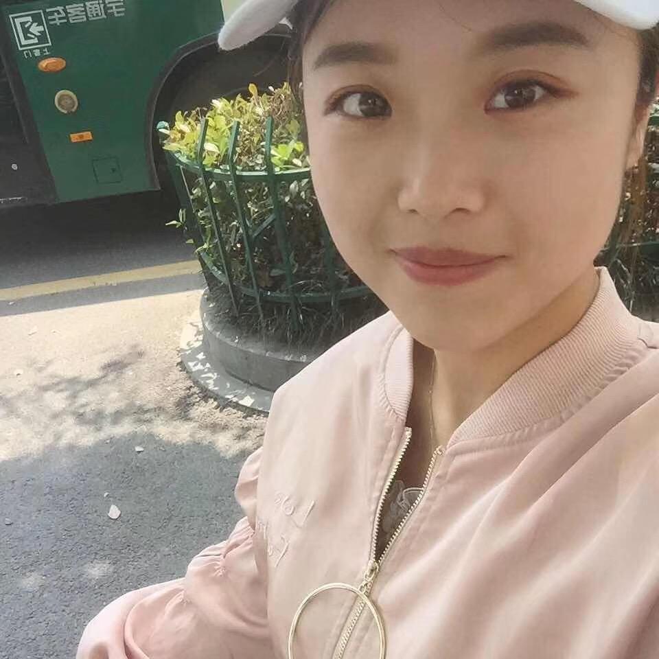 超人老师爱画画