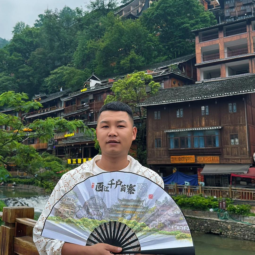 贵州旅游小罗(纯玩）