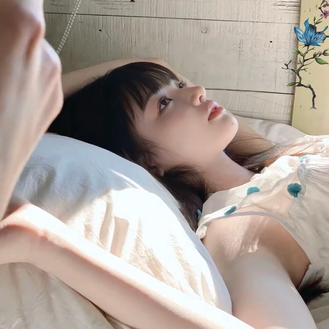 李李.