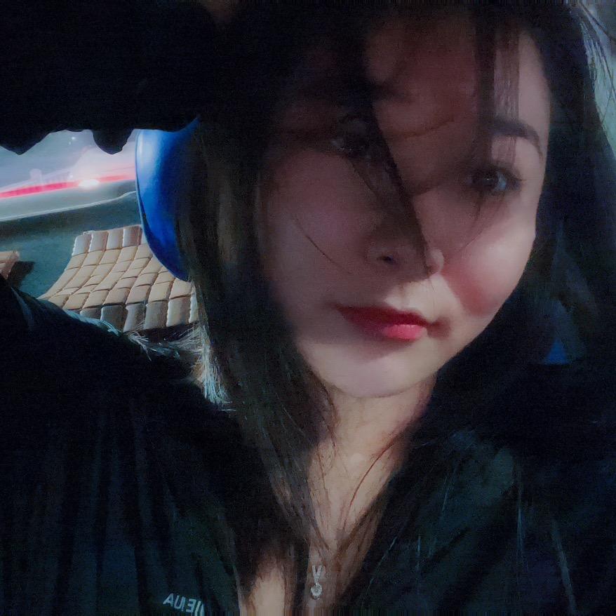 爱笑的胆小鬼☀️
