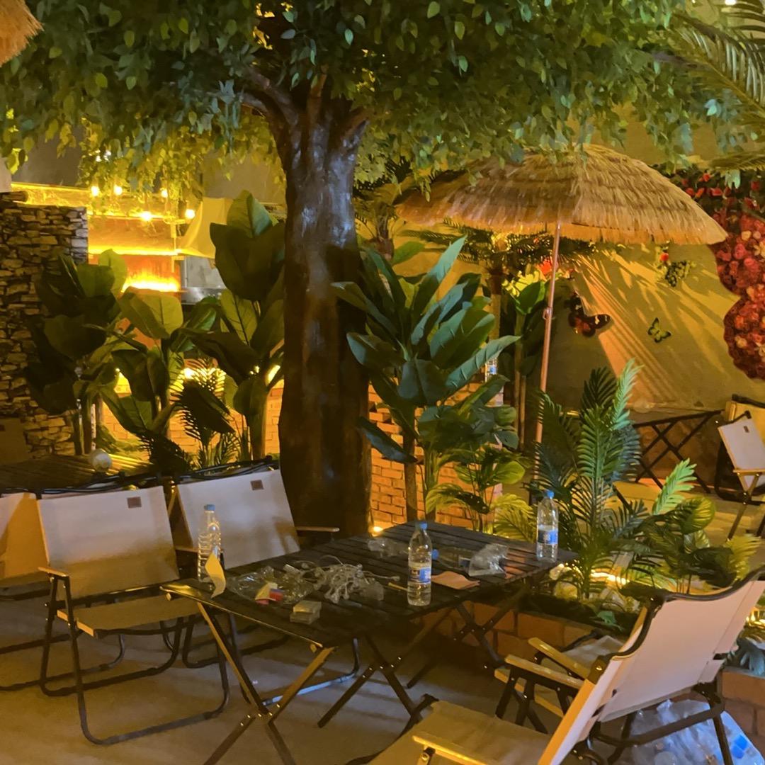 彭水树屋小酒馆