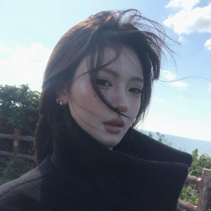 你对我的要求已经超越你的长相