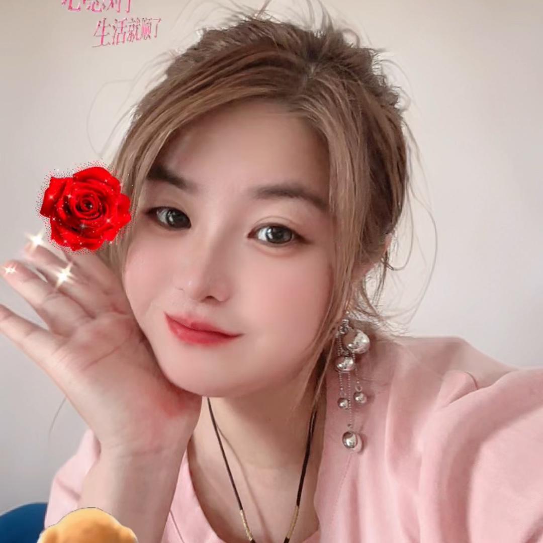 芳芳吖