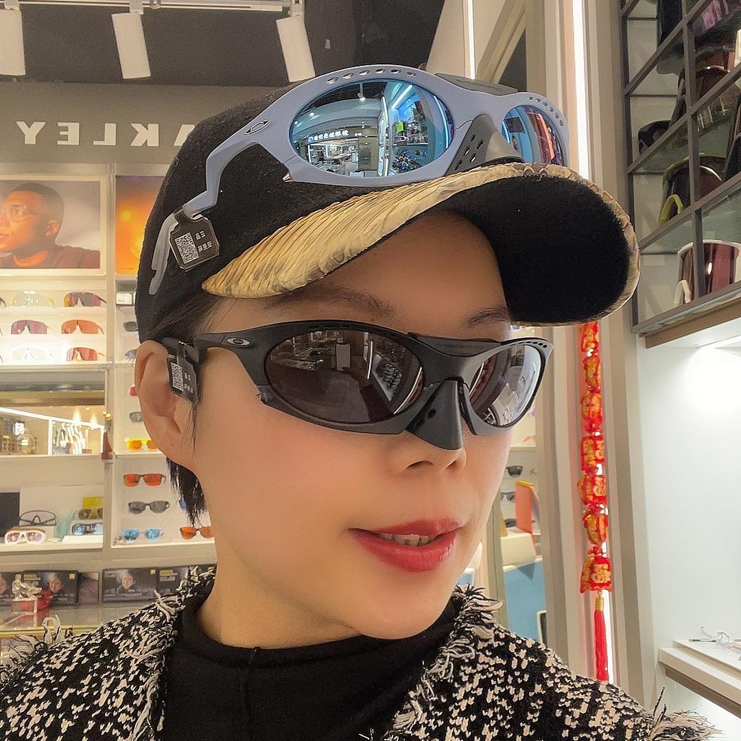 新思陆眼镜 陈陈