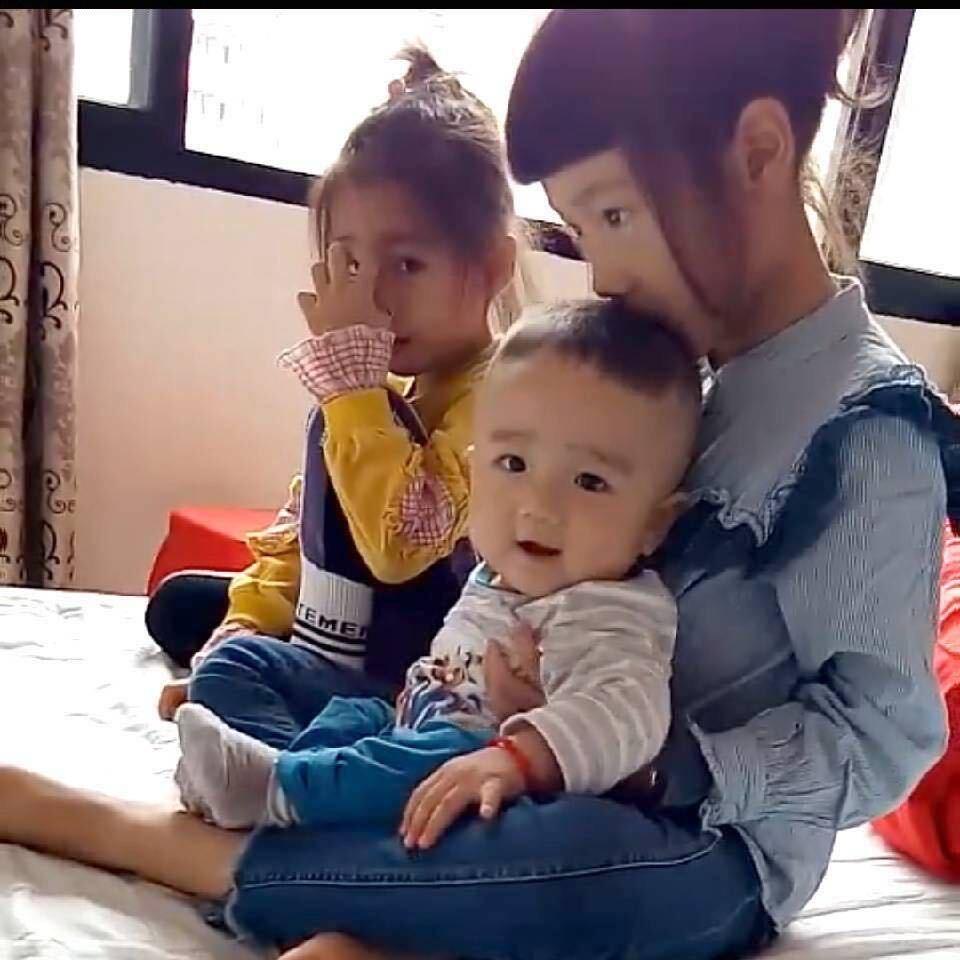 姬玲