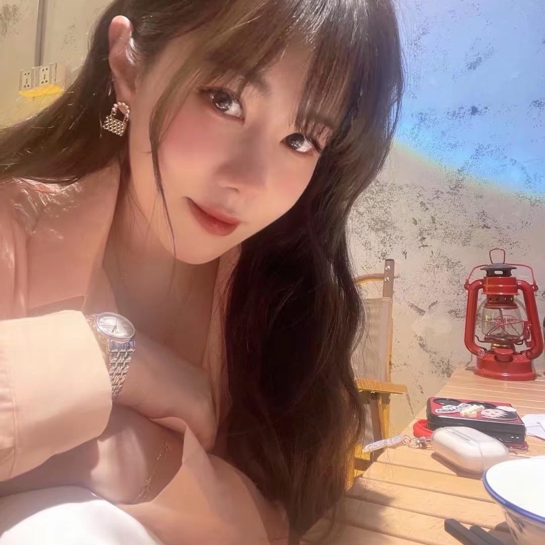 草莓冰淇林