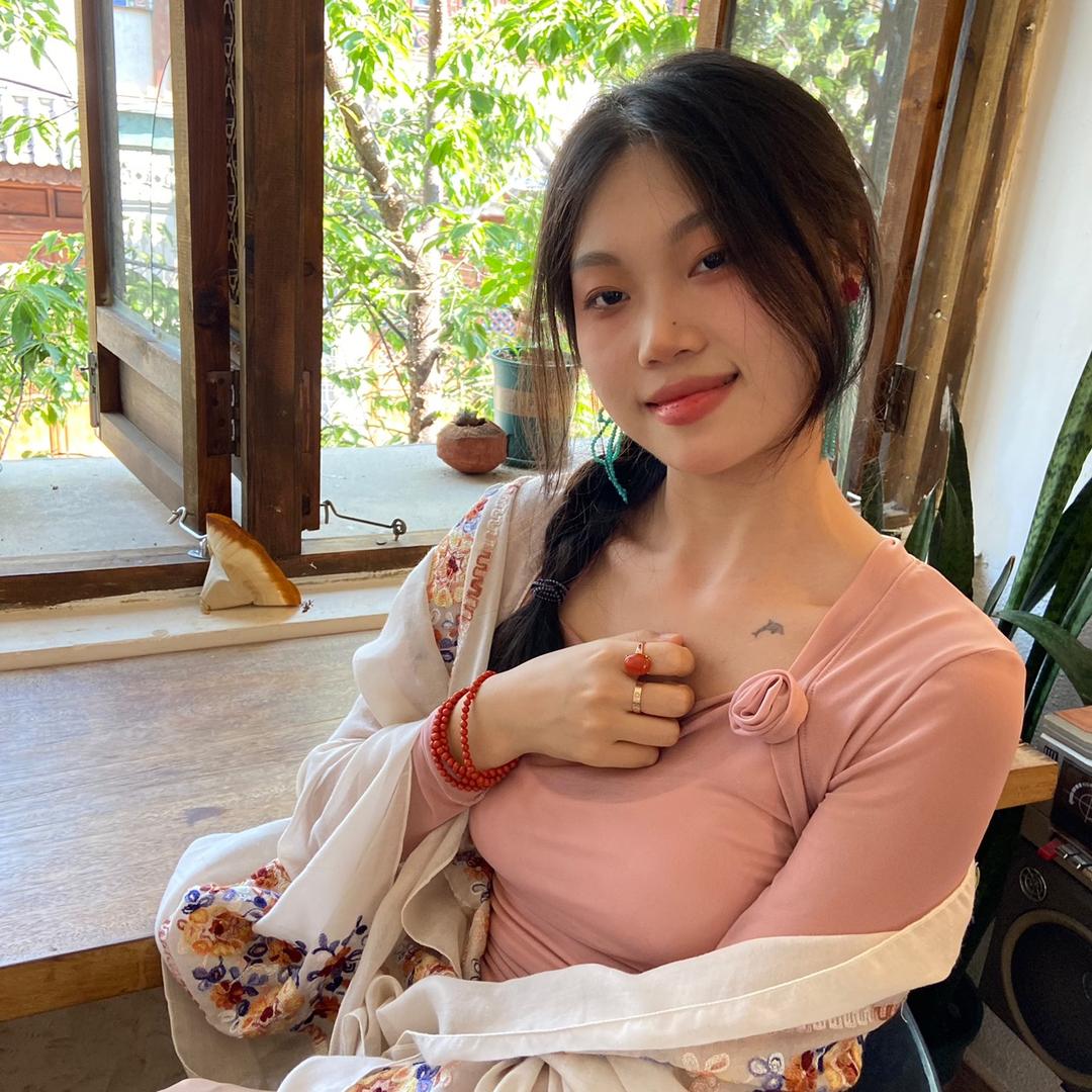 七彩云珠宝