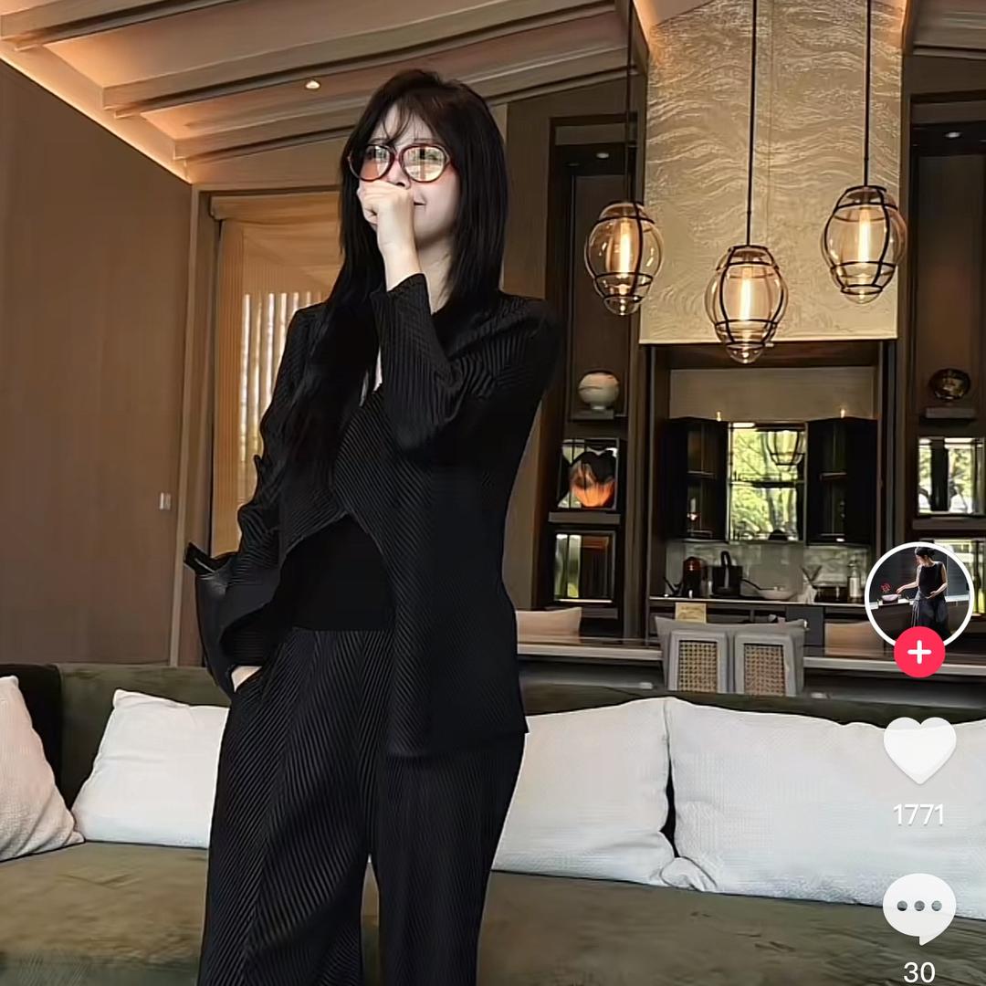 沈球球（直播好物推荐）