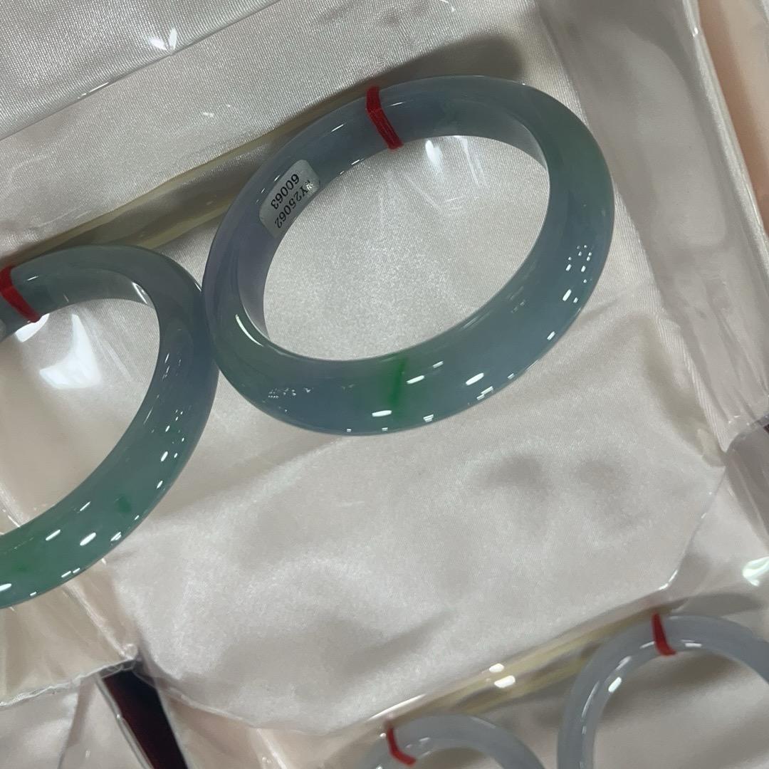 男人可以不帅但是 一定要骚