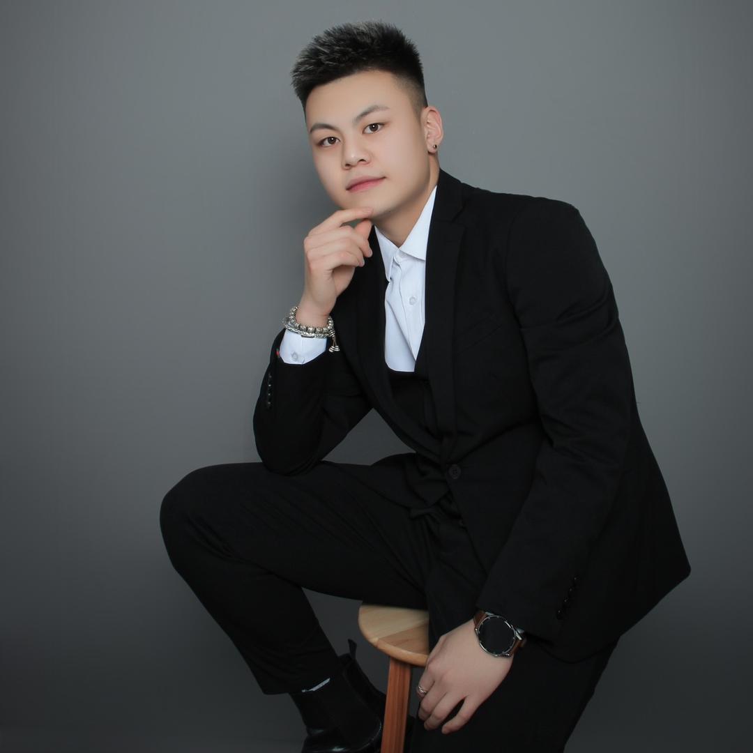 YH宇 航 .