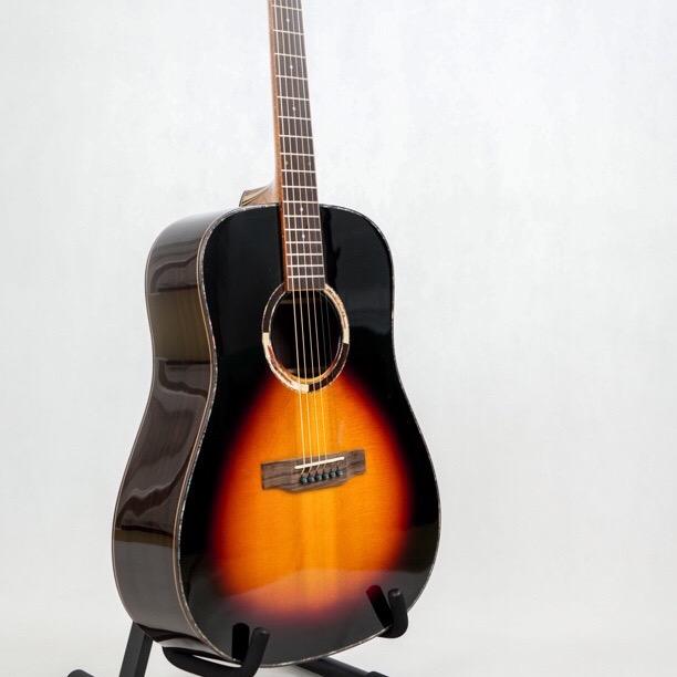 正安县鲲鹏乐器吉他工厂