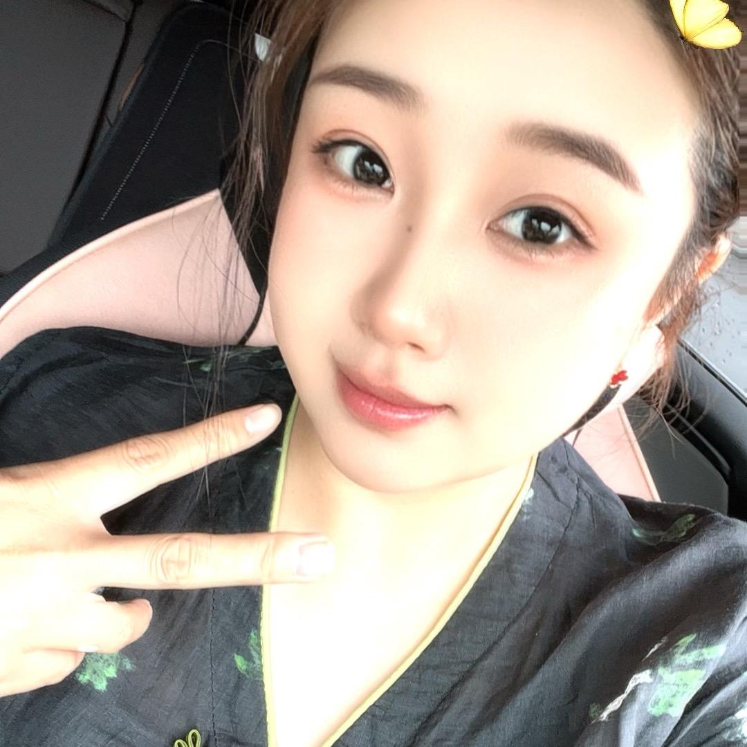 大月是个大馋丫头