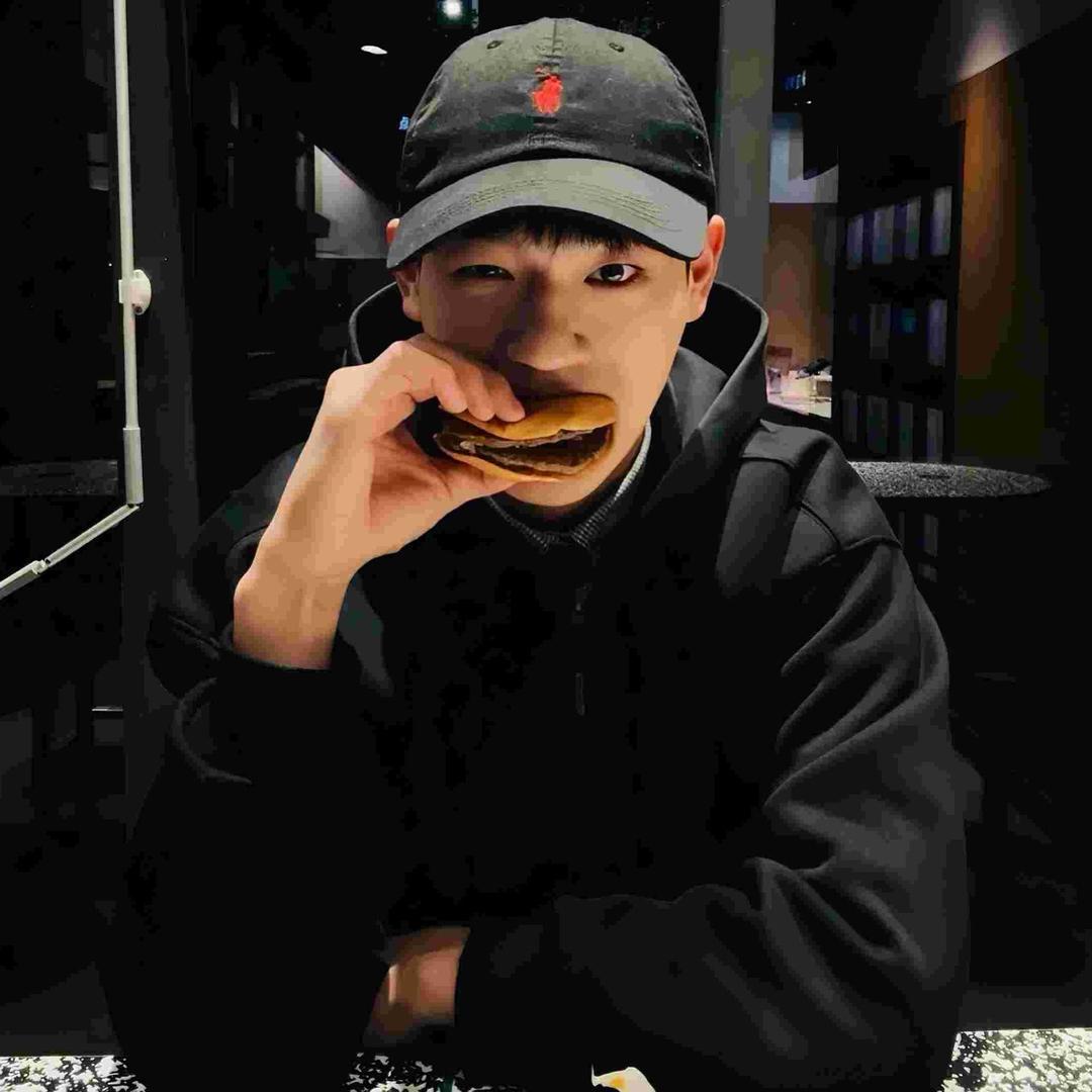 林默