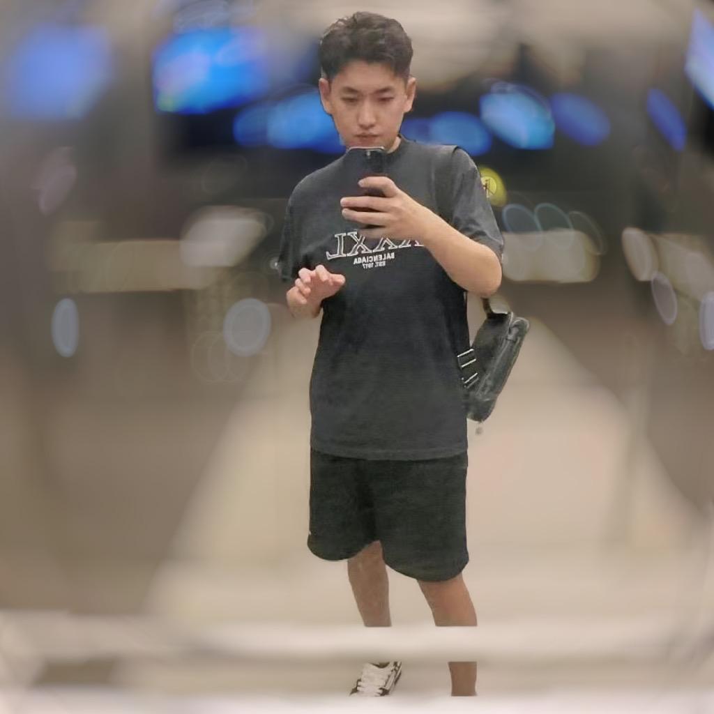阿睿在妈阁