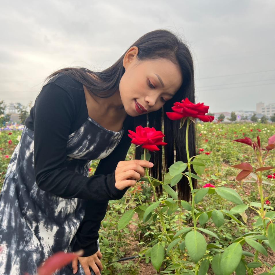 小尹月