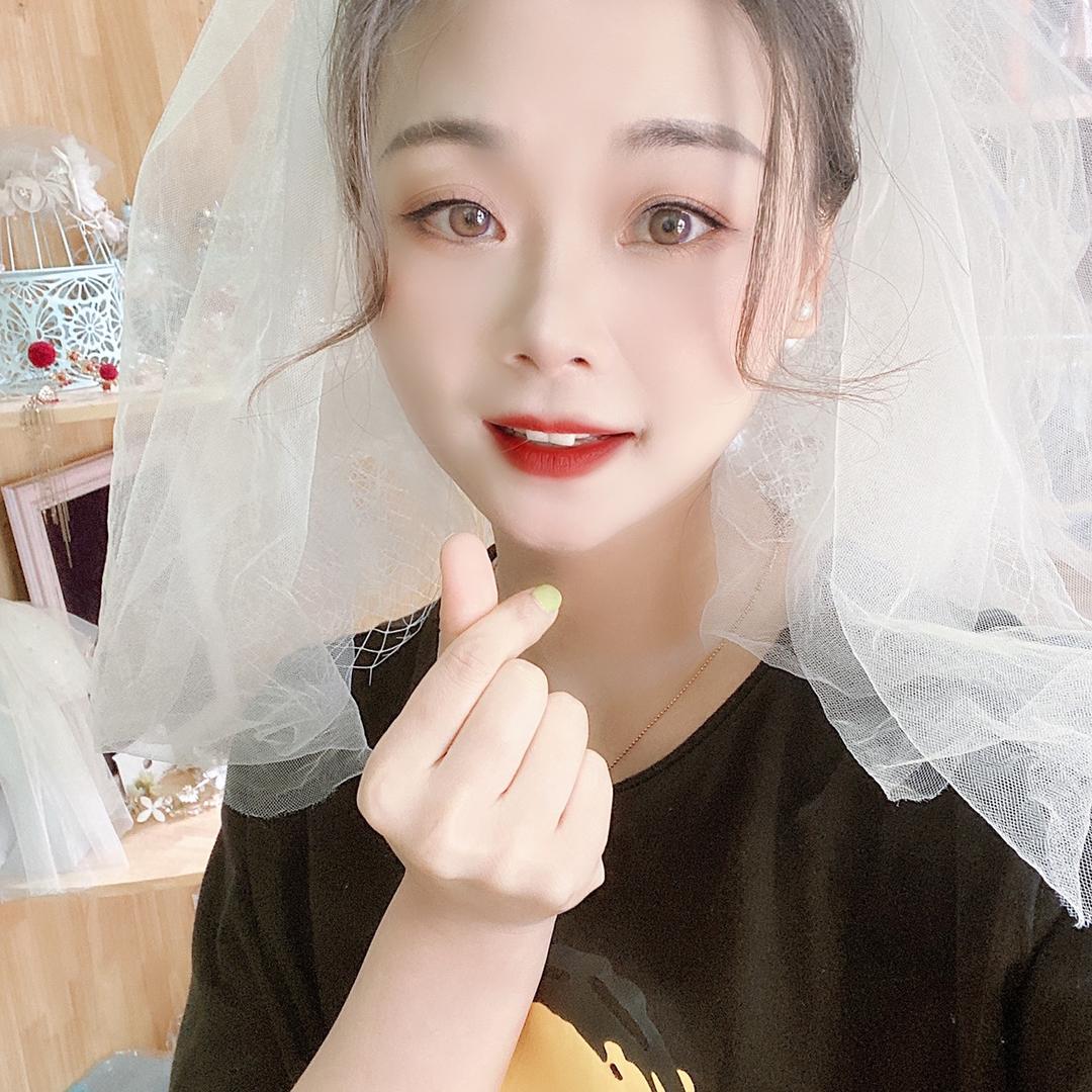 是🐰小静呀 要快乐生活