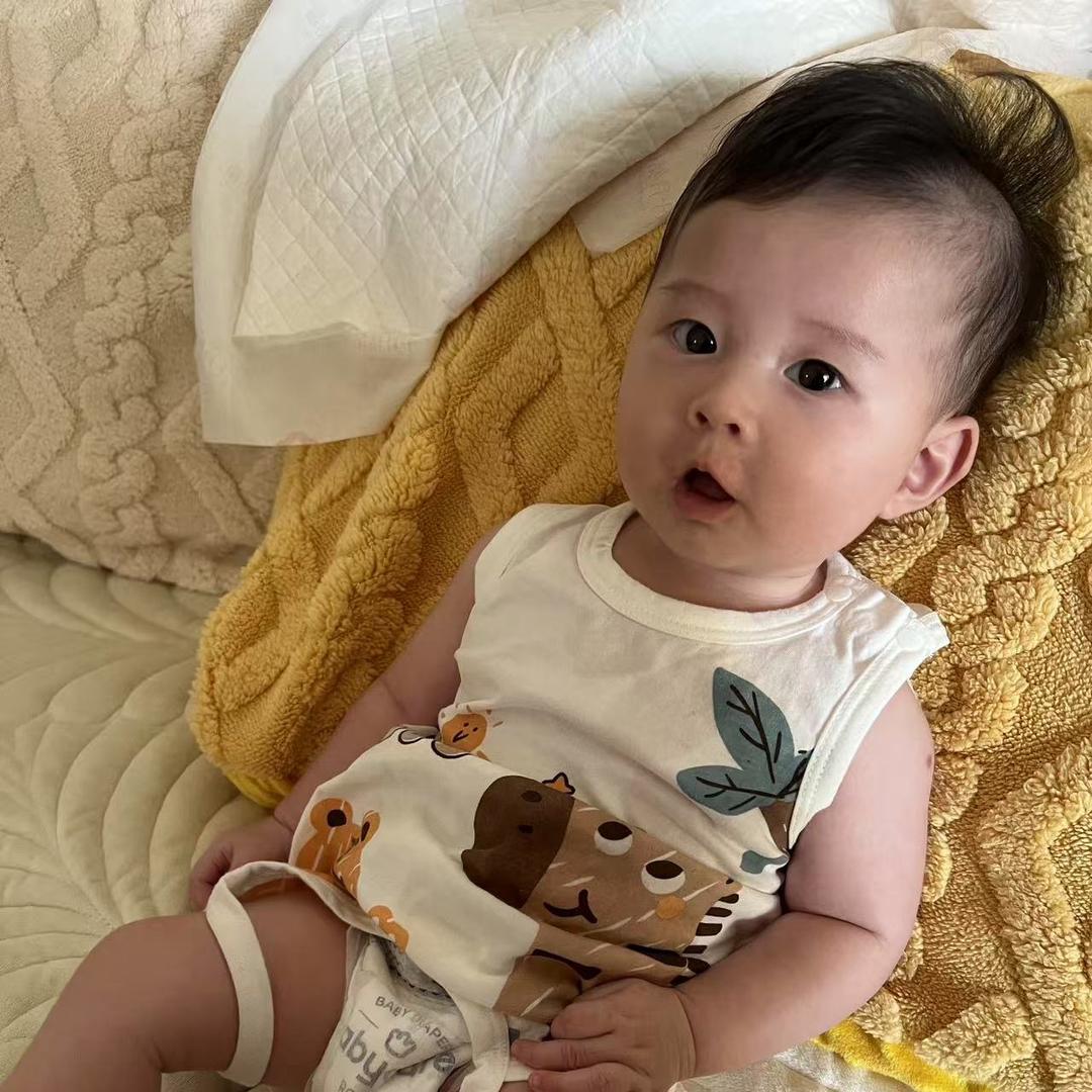 ㅤㅤㅤㅤㅤㅤㅤ宸宸爸爸最帅❤️❤️❤️