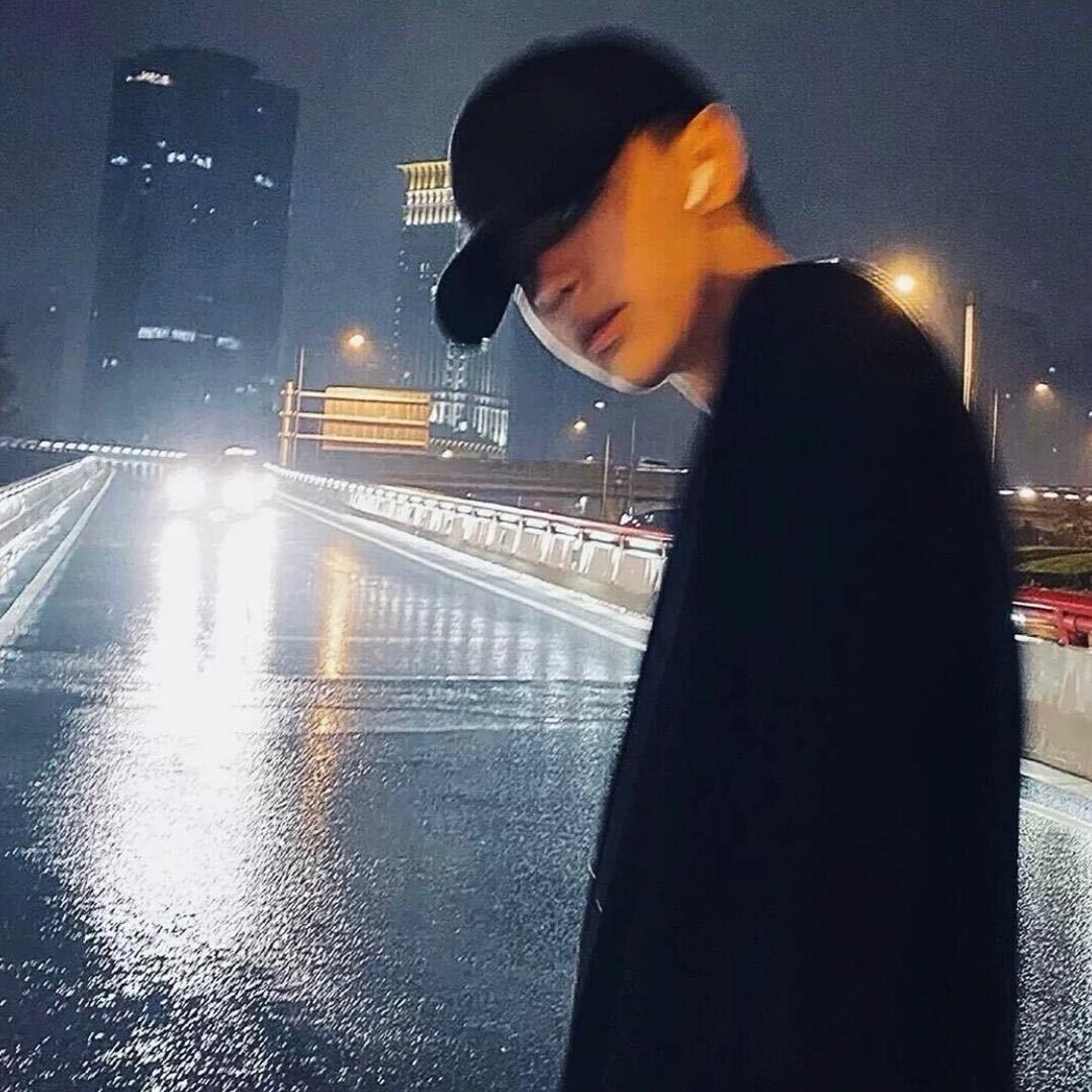 🕊、