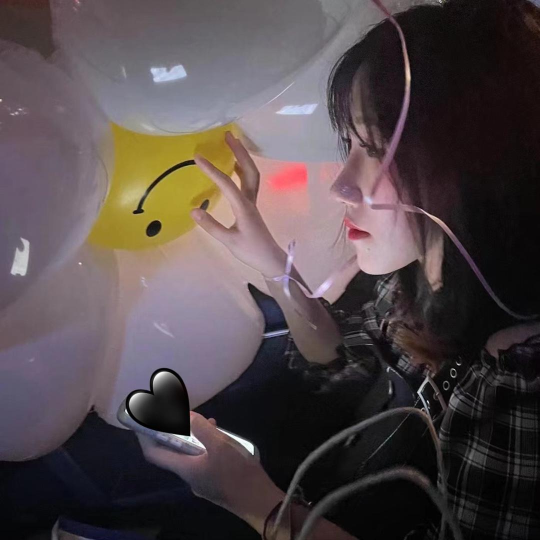 一个甜妹