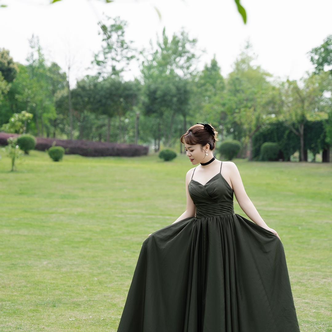 在淮口卖电瓶的小邓妹妹