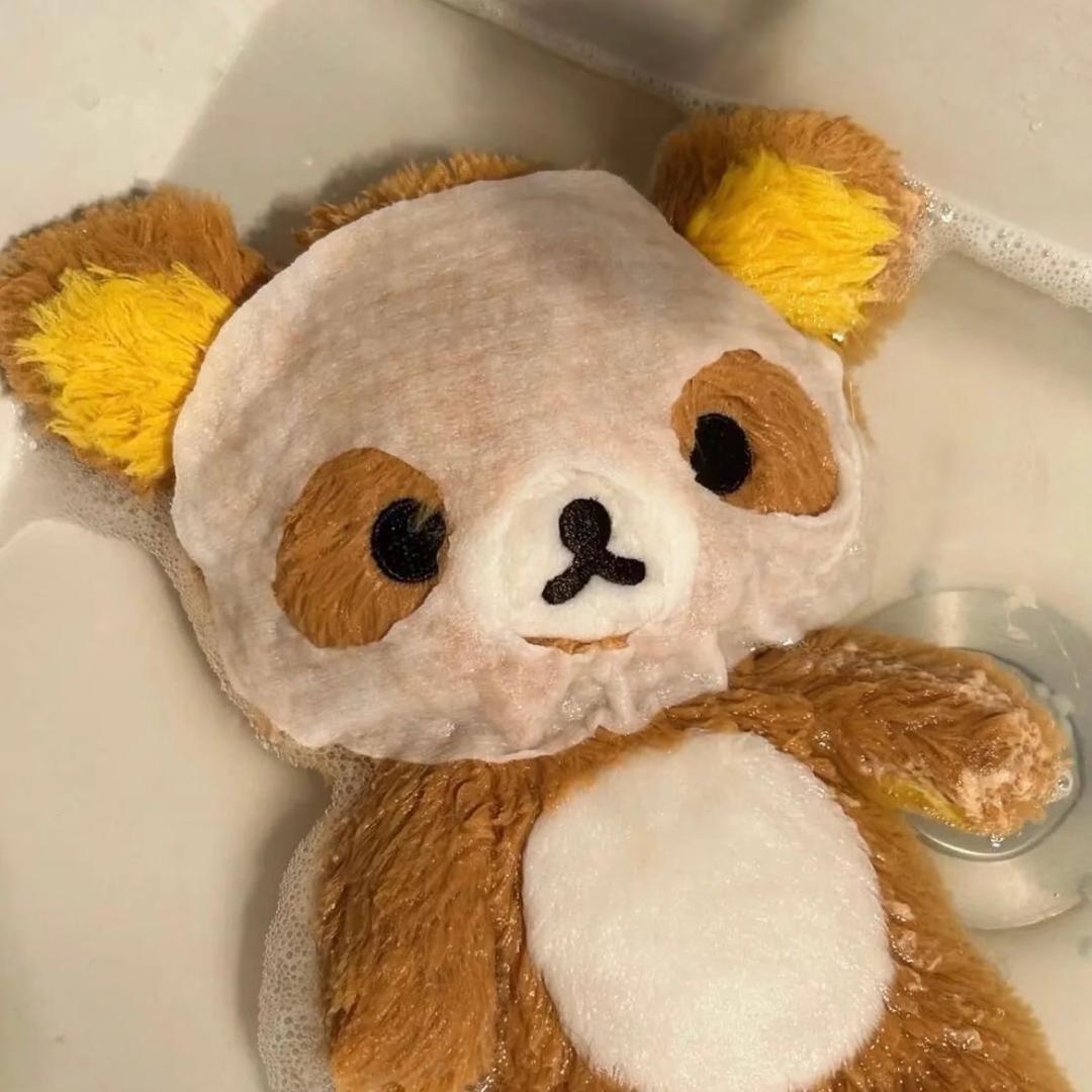 阿玥^