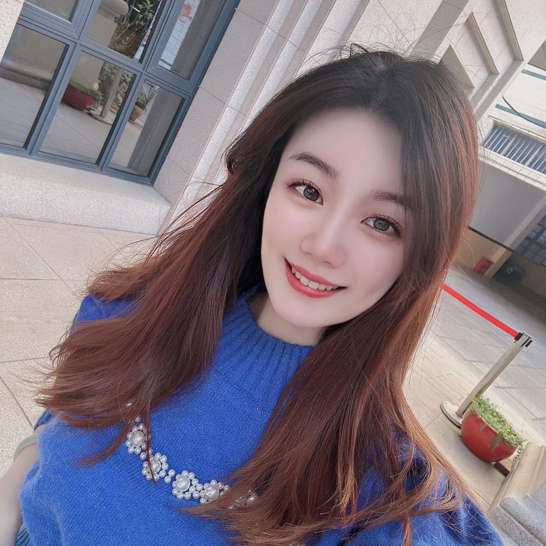 是妍妍