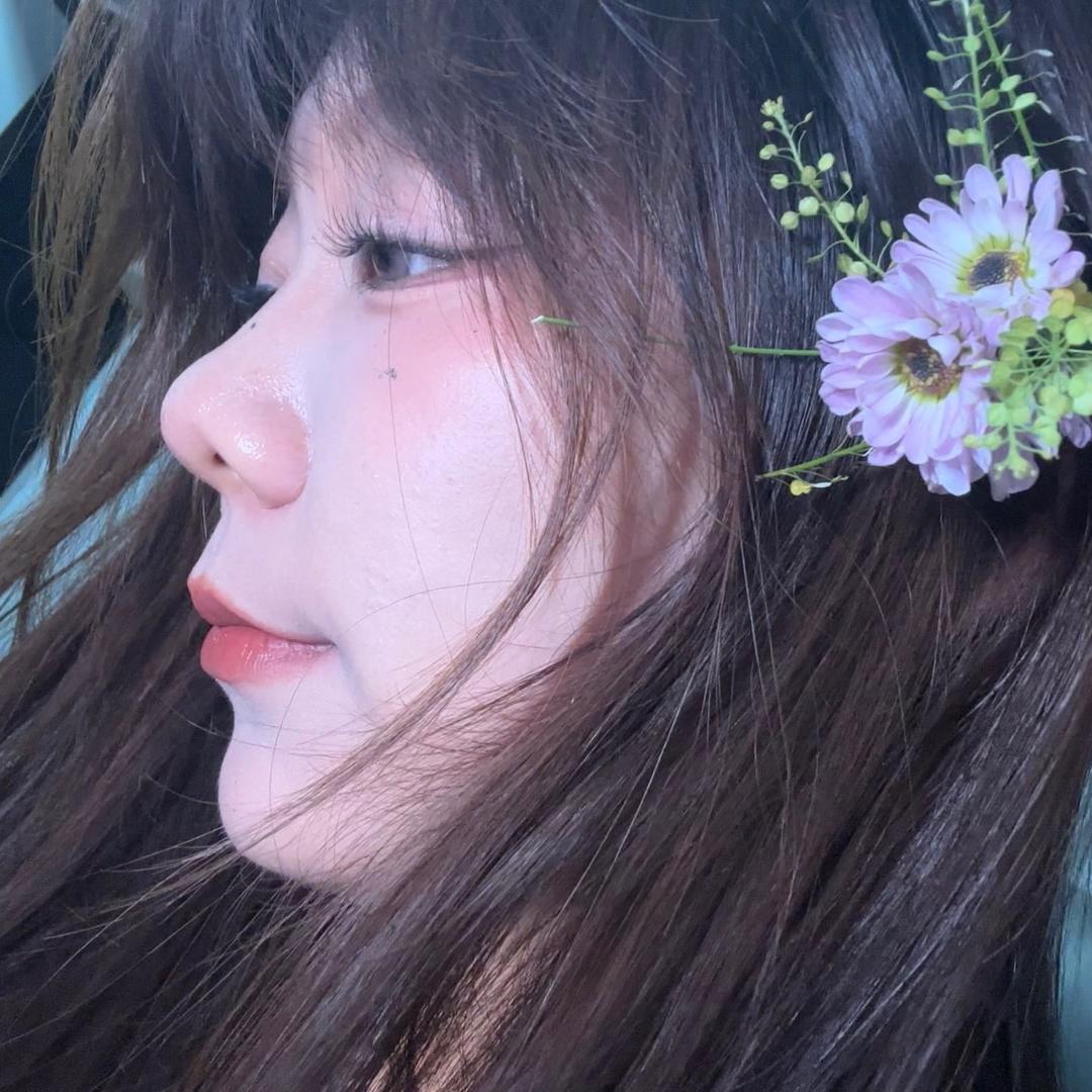 化妆师 小黄
