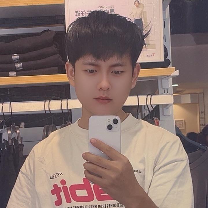 小二哥🕵️‍♂️