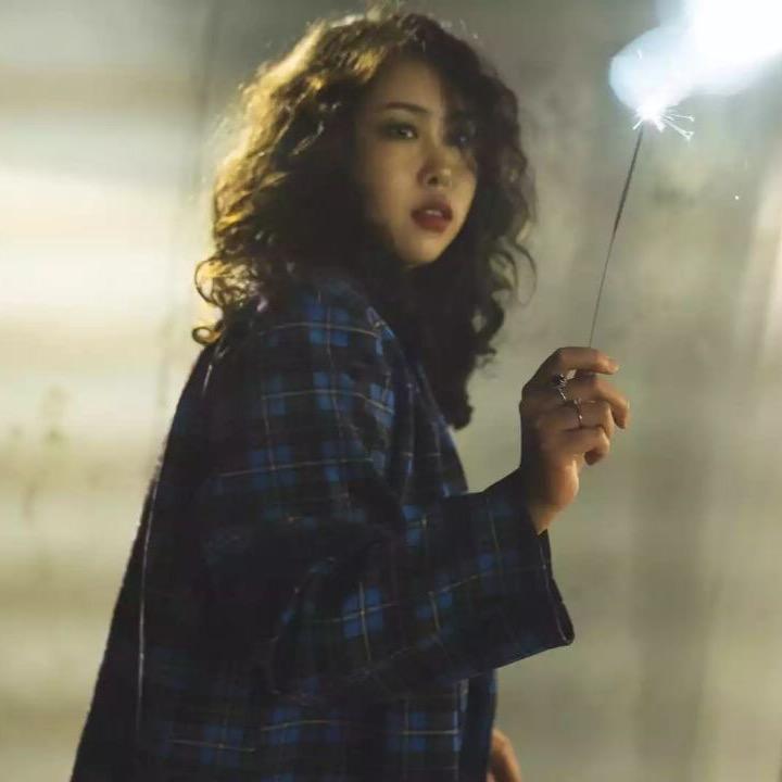 Lisa星说（粉丝裙可解惑）