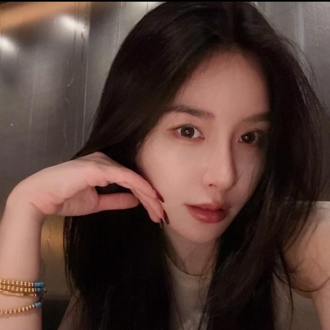 李星儿🌟～时尚穿搭