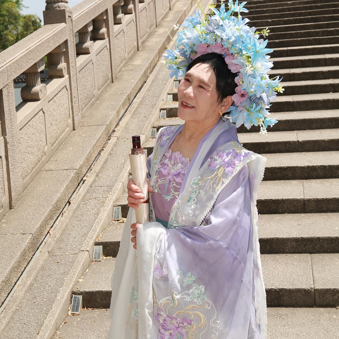 房奶奶一家朋友圈