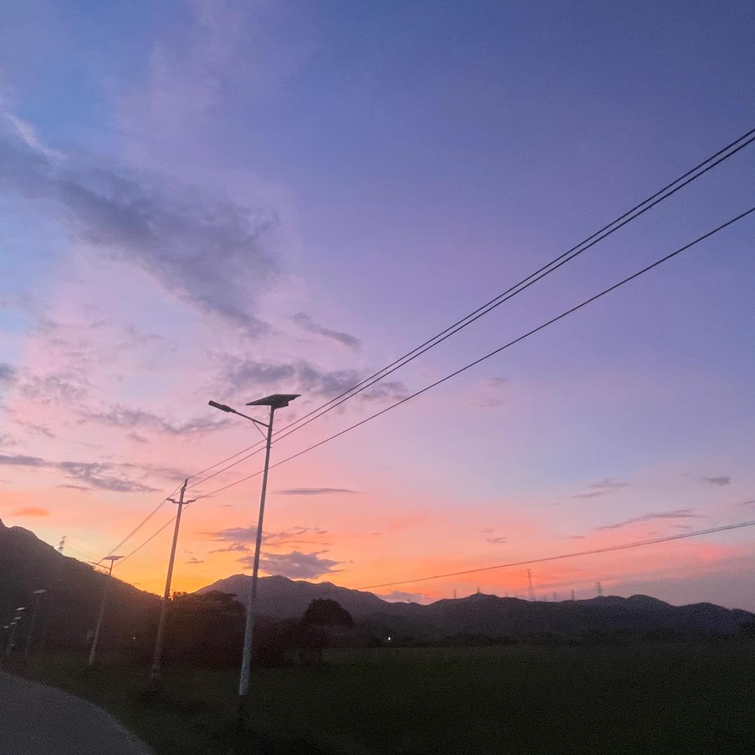 ＠.