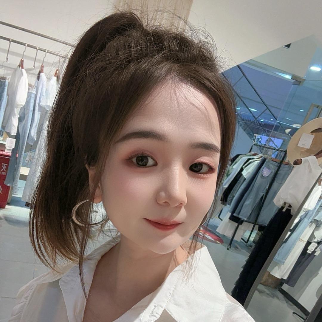 渭南高新万达JS女装~乐乐