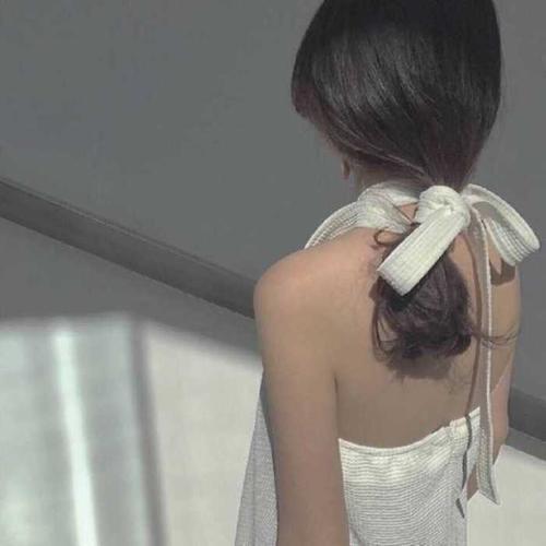 周 一