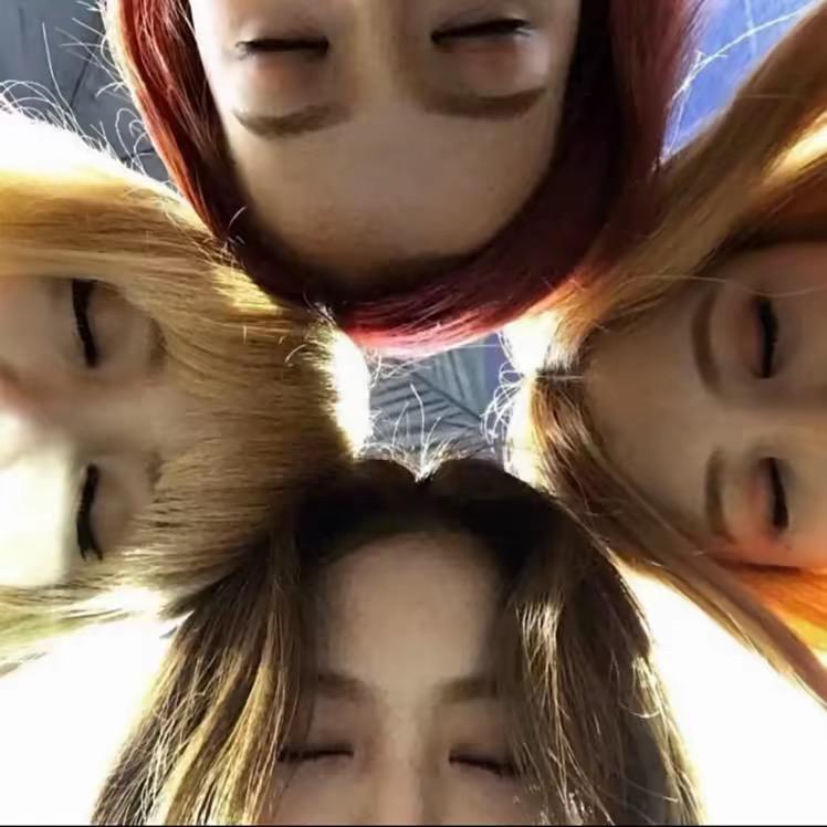 好困啊💗🖤