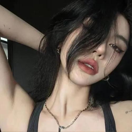 眉眼微醺👑