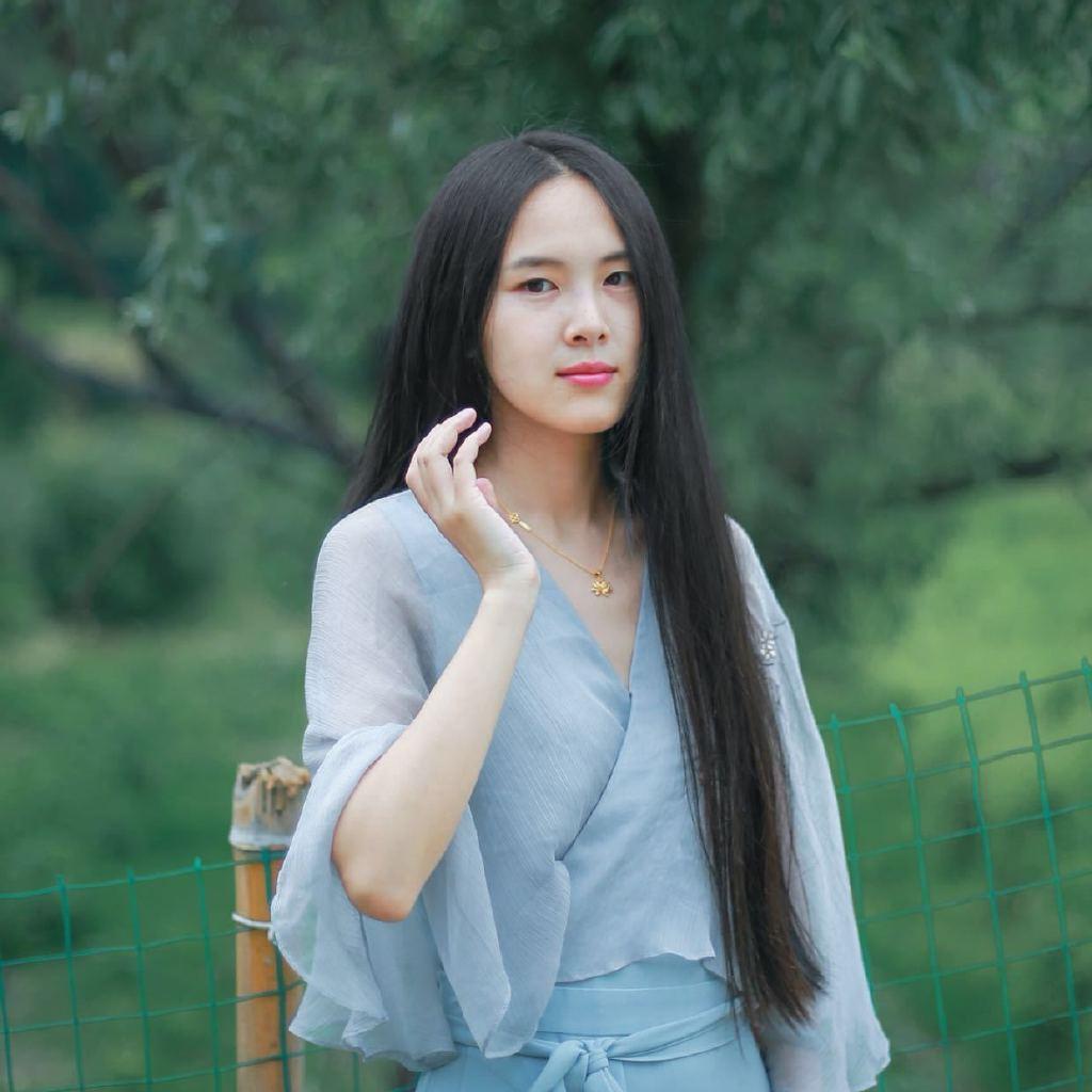 周小洛