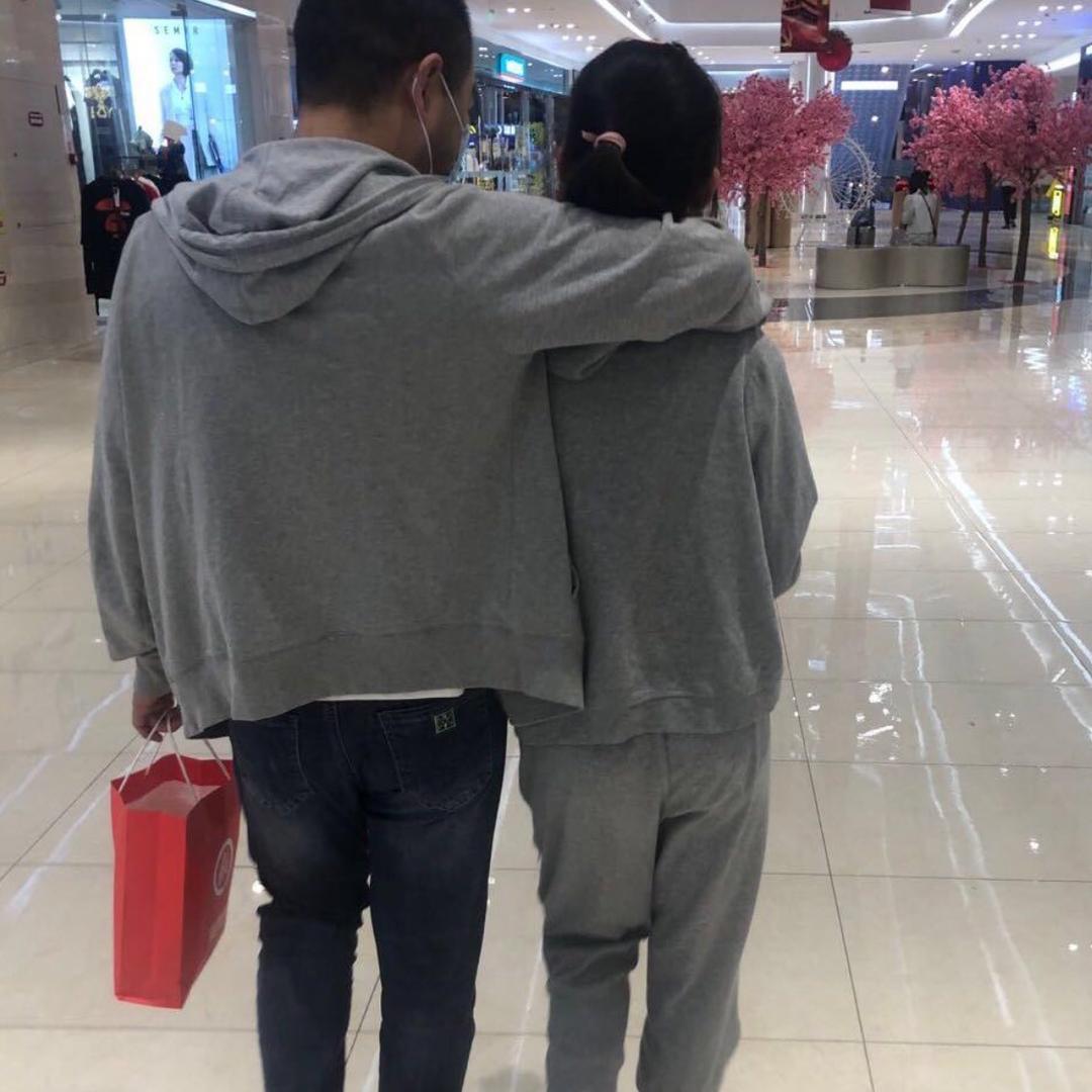 开代销店的小姐姐