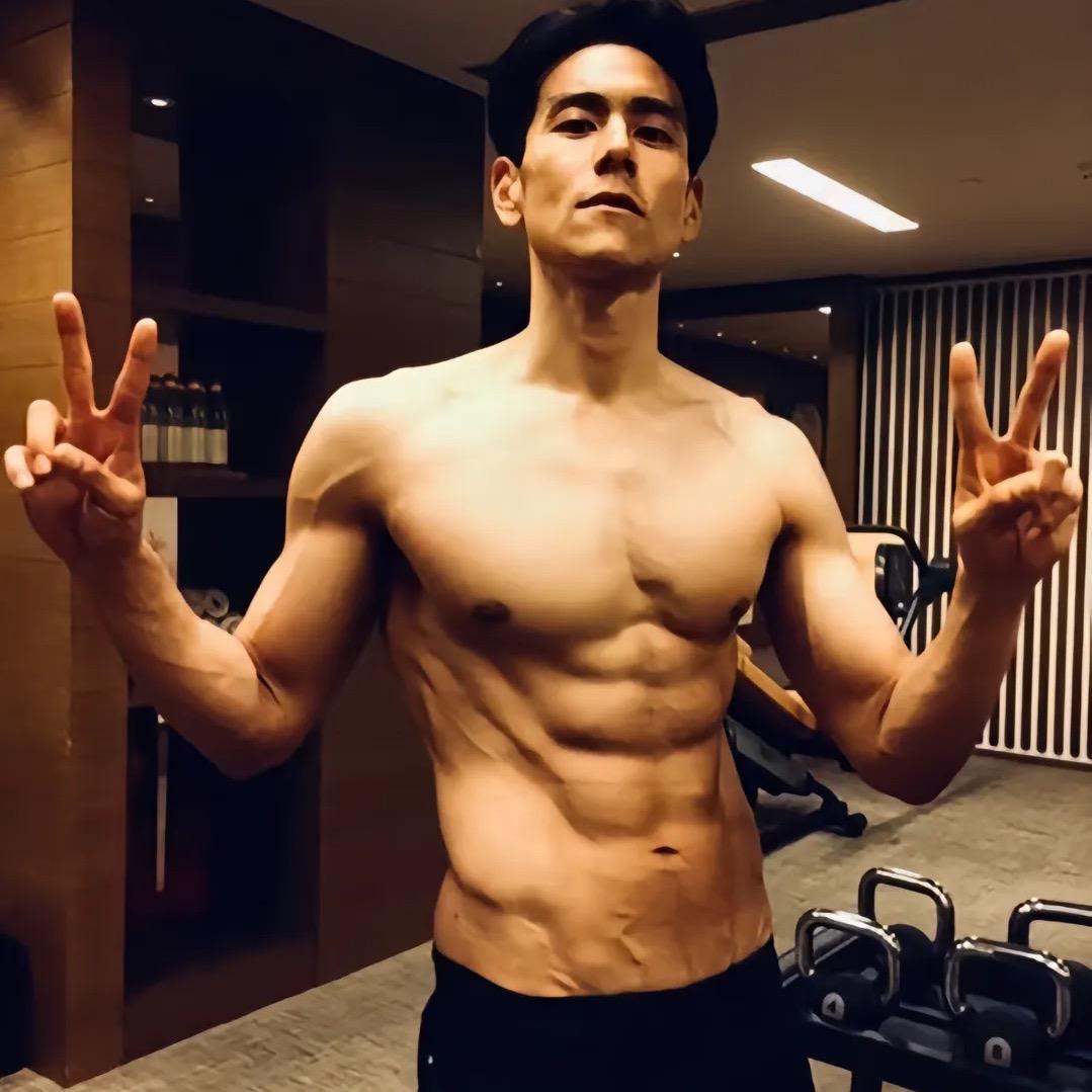 77岁土豪后爸