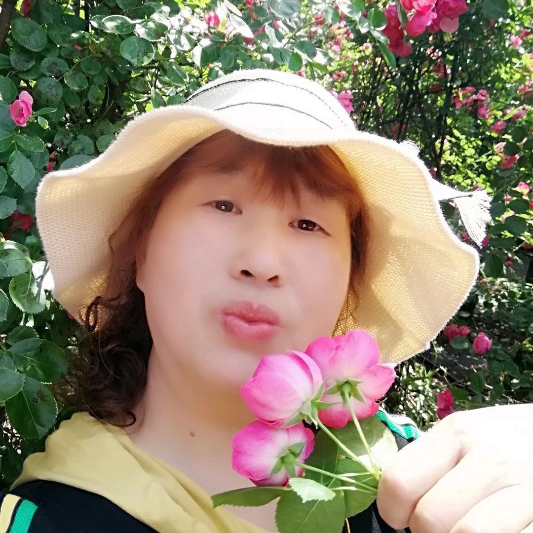 香香姐🎤每天上午9点30分开播