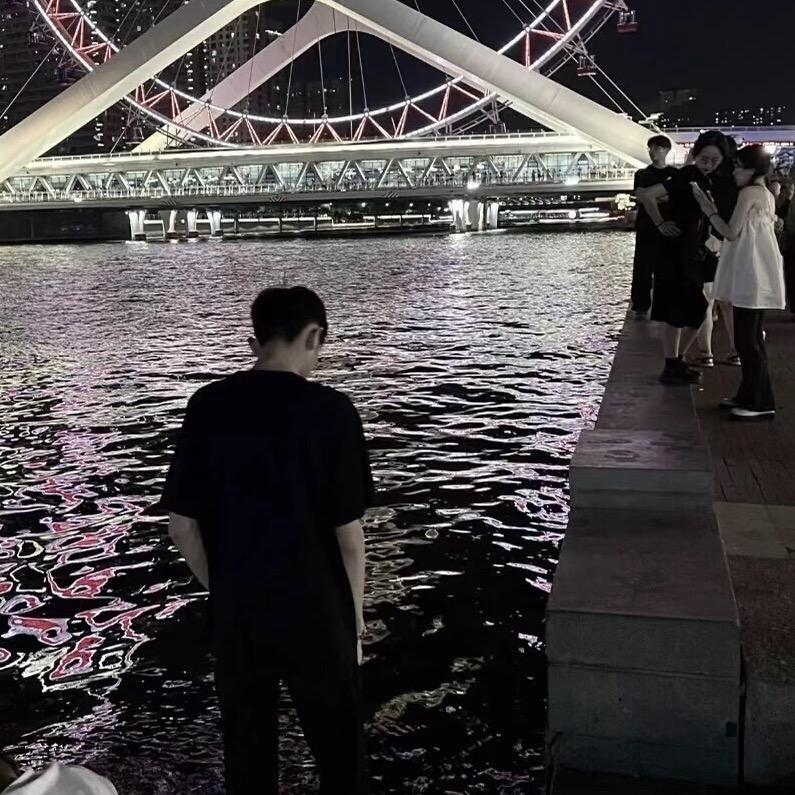 浩浩