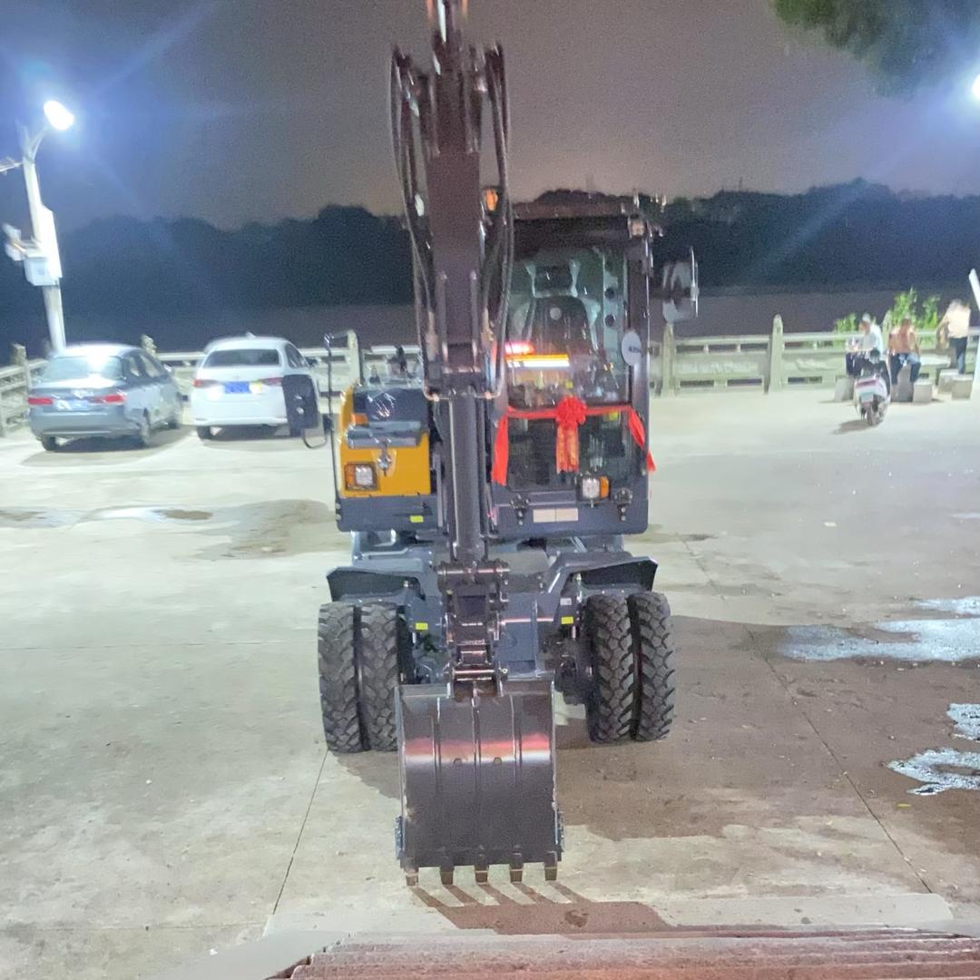 ༄ེིོུ  小吴机械