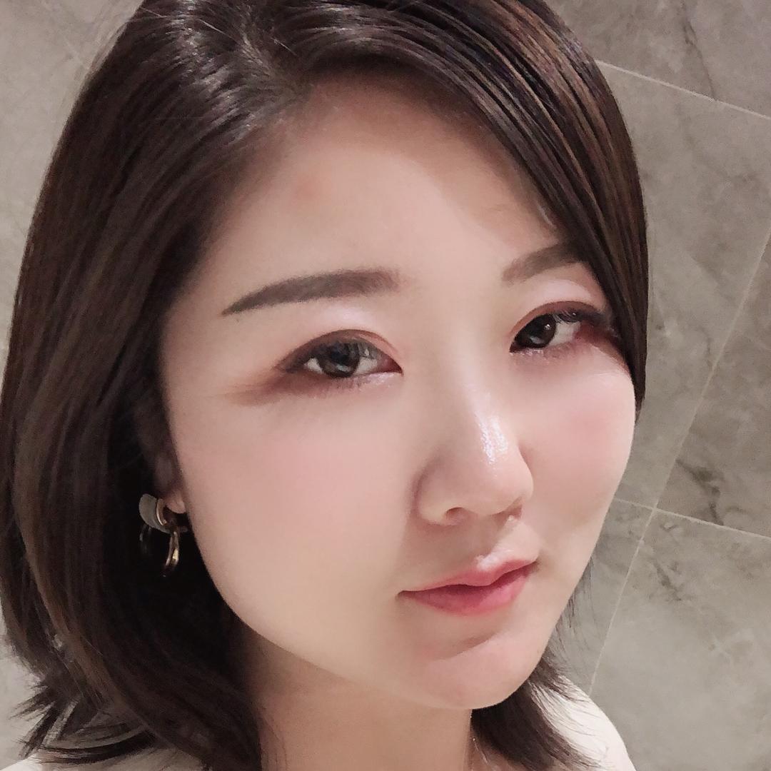 宝  儿