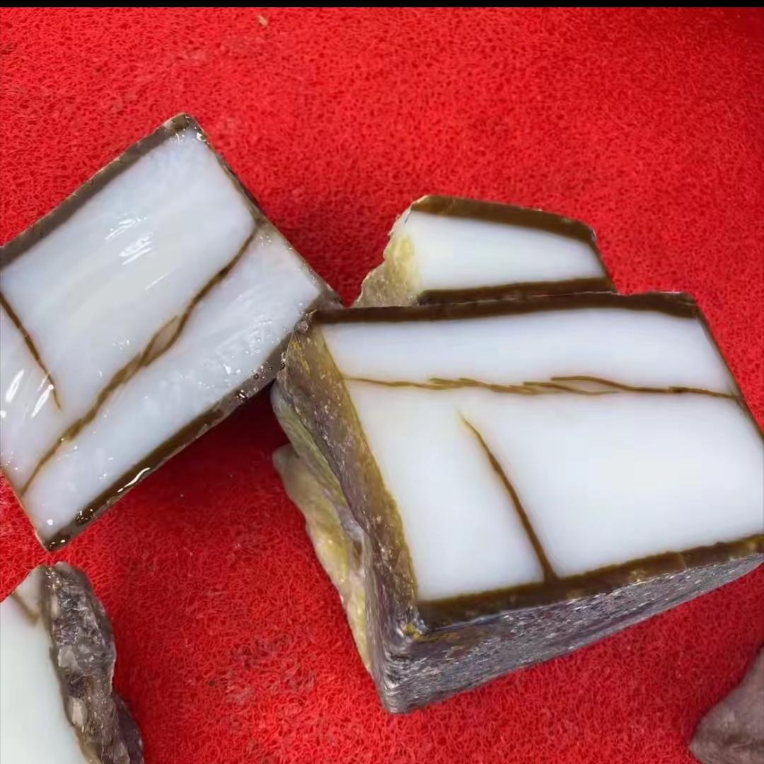 且末玉8
