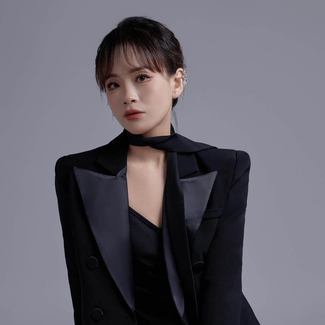 太谷玖慕婚纱化妆师秋秋（招学员）